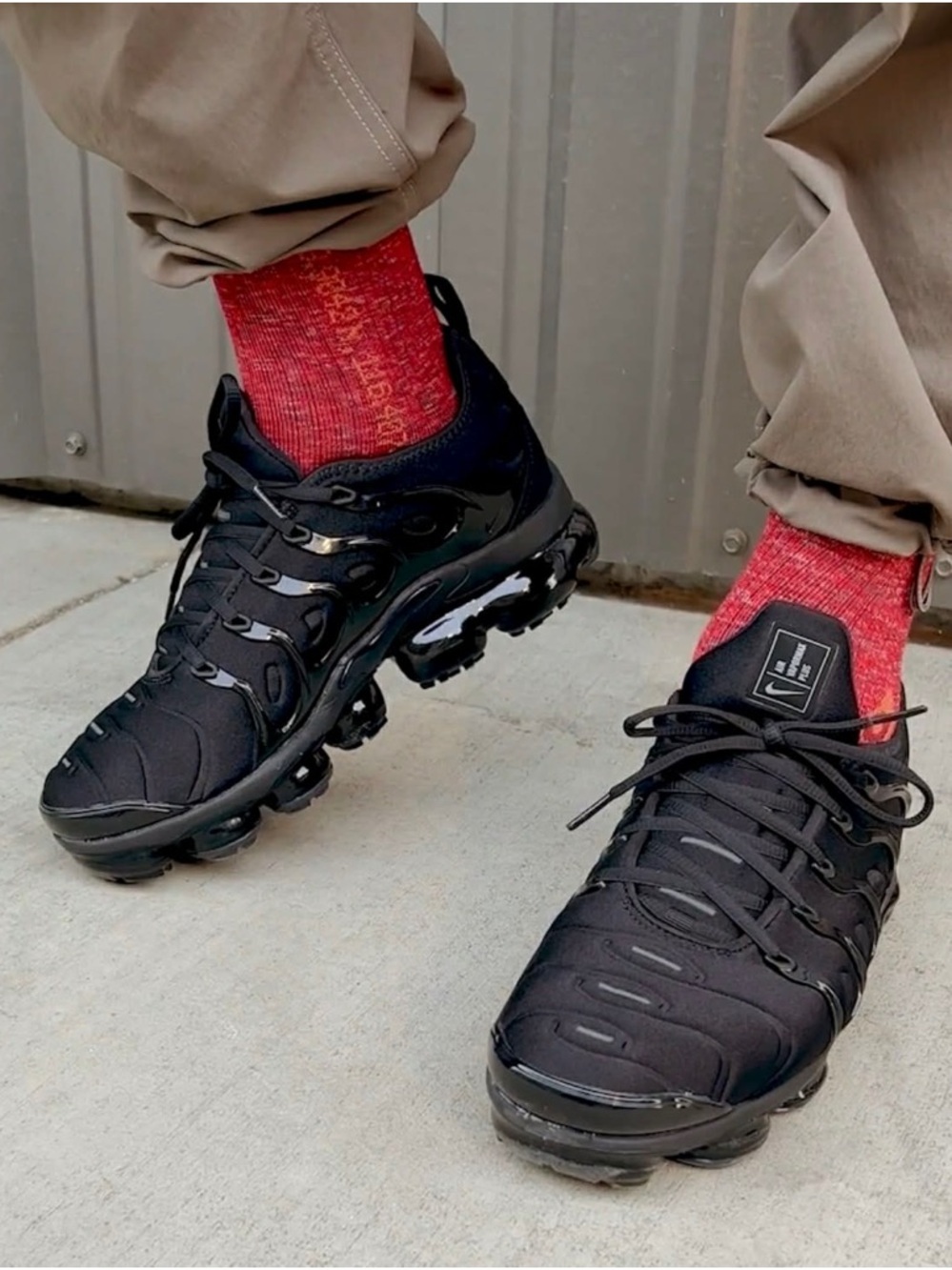 Nike Black VaporMax Plus Men’s Sneaker - Picture 3 of 8